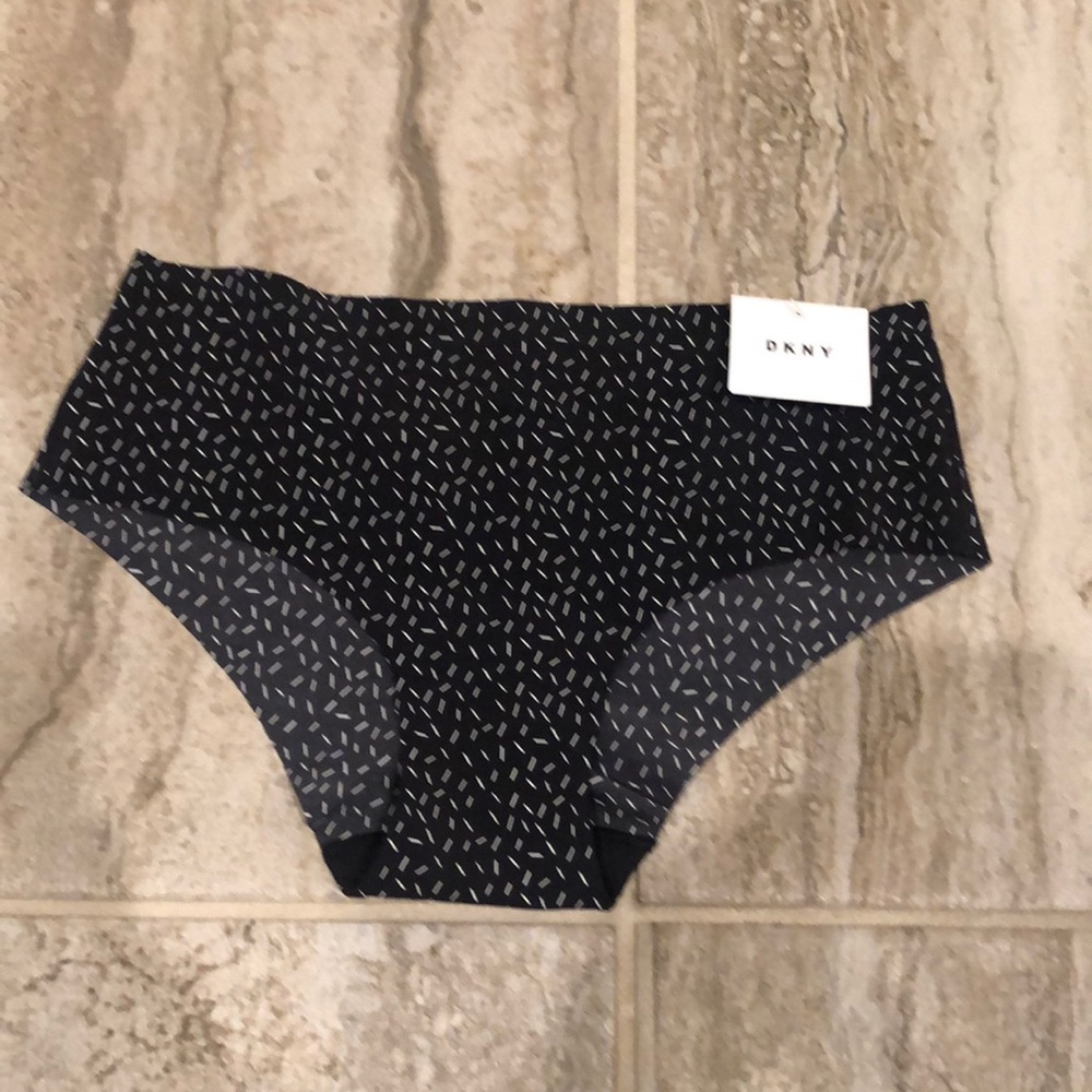 NWT DKNY Litewear Cut Hipster underwear M